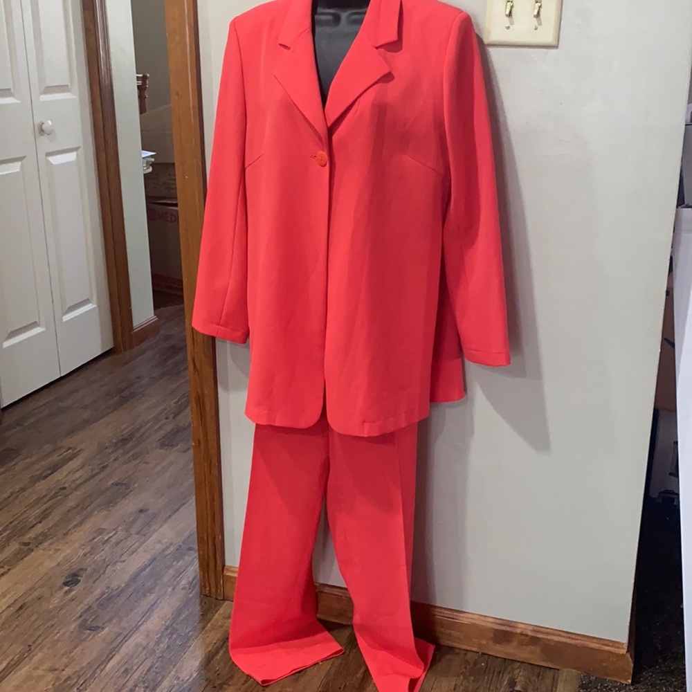 Pant Suit